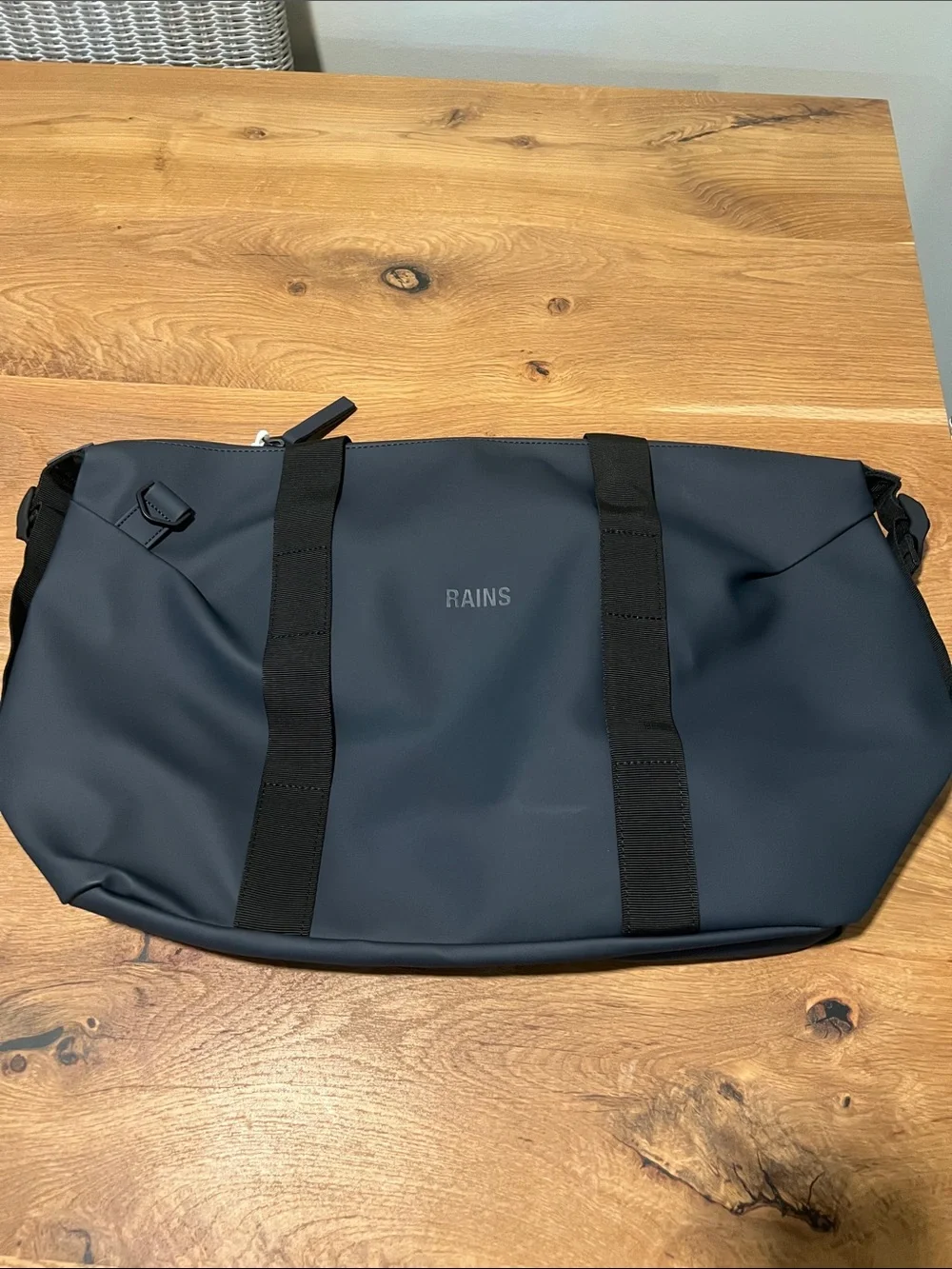 Rains travel light
